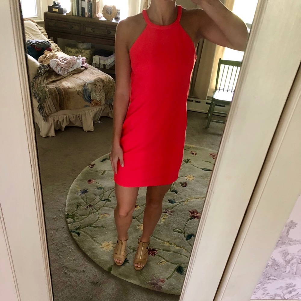 AMANDA UPRICHARD | RED DRESS